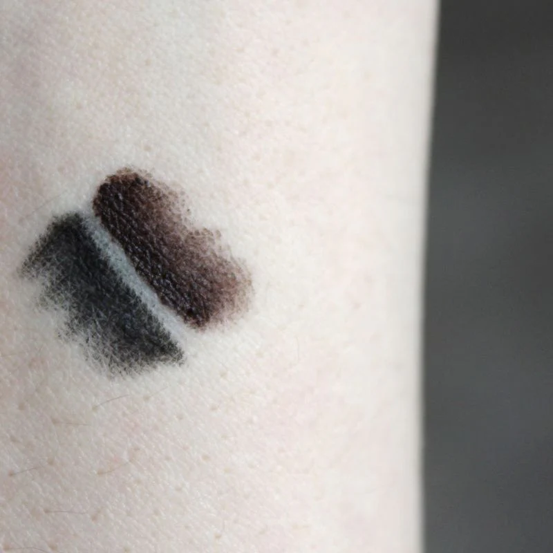 GR Smokey Eye Pencil Effect - Image 3